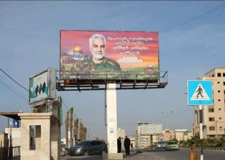  خشم صهیونیست ها از نصب تصویر سردار سلیمانی در نوار غزه