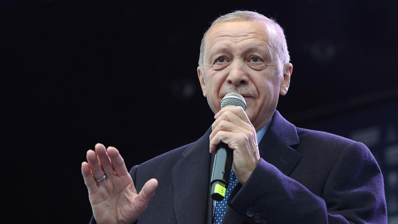 اردوغان خود را پیروز قطعی انتخابات اعلام و از مردم ترکیه تشکر کرد