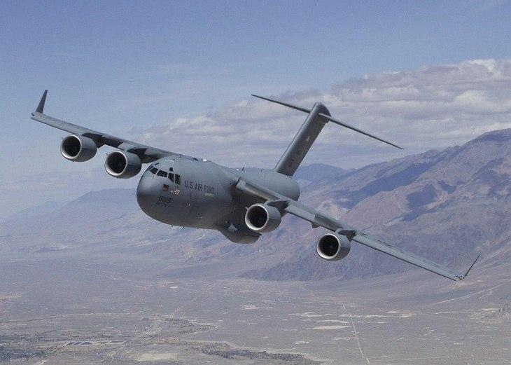 یک هواپیمای نیروهای امریکایی در میدان هوایی قندهار نشست اضطراری کرد