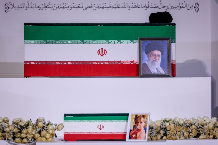 زمان اقامه نماز بر پیکر مطهر آقای شهید ایران مشخص شد زمان اقامه نماز بر پیکر مطهر آقای شهید ایران مشخص شد