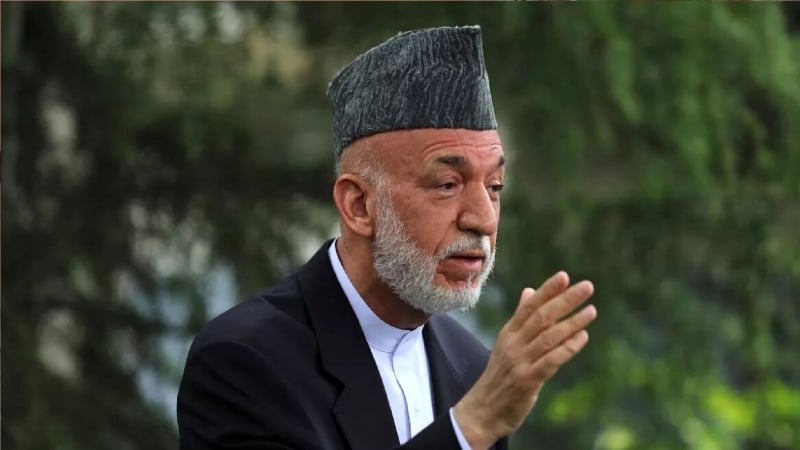 کرزی در روز جهانی اطفال: مکاتب دخترانه را باز کنید