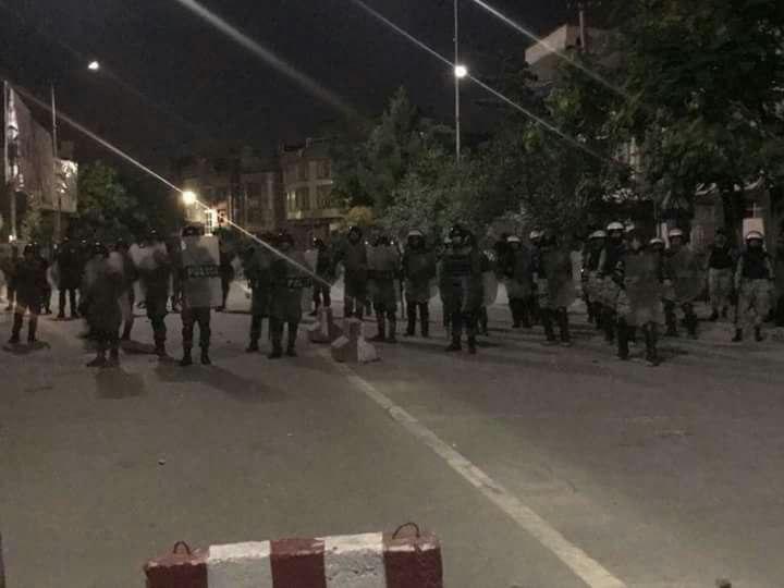 جمع آوری خیمه ها از سوی پولیس کابل به درگیری با معترضان انجامید - خبرگزاری افغان ایرکا