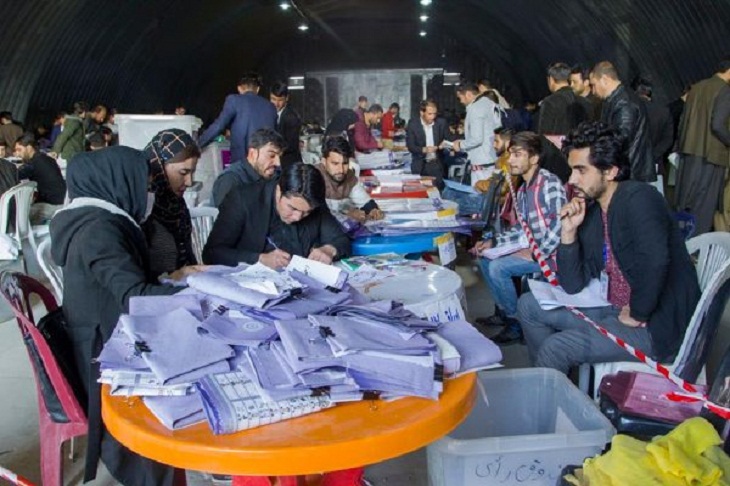 کمیسیون انتخابات: آرای بیش از 300 محل رأی دهی در کابل بازشماری و تفتیش می شود  - خبرگزاری افغان ایرکا
