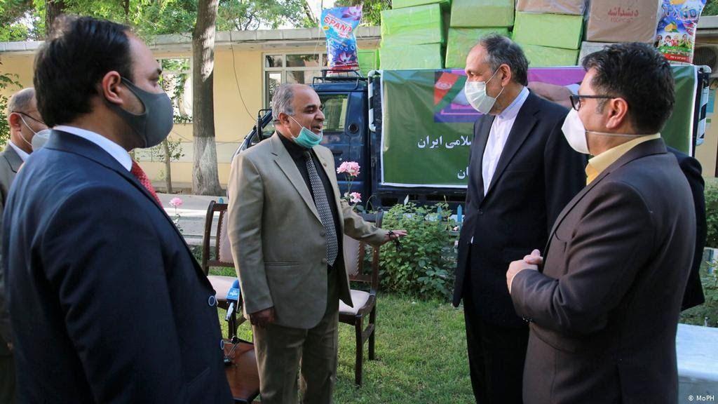 ایران یازده تُن تجهیزات طبی به وزارت صحت عامه افغانستان کمک کرد - تصویر دوم خبر