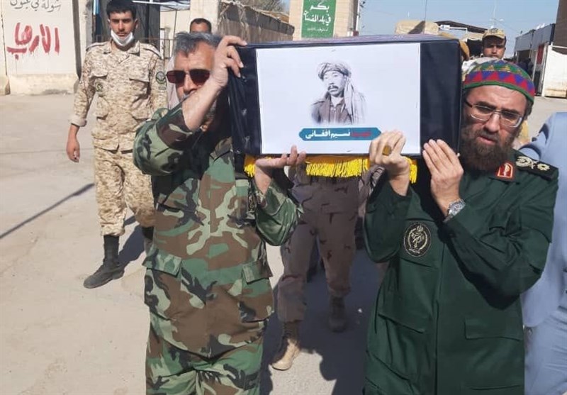 بازگشت پیکر شهید نسیم افغانی و دیگر شهیدان دفاع مقدس به ایران - خبرگزاری افغان ایرکا