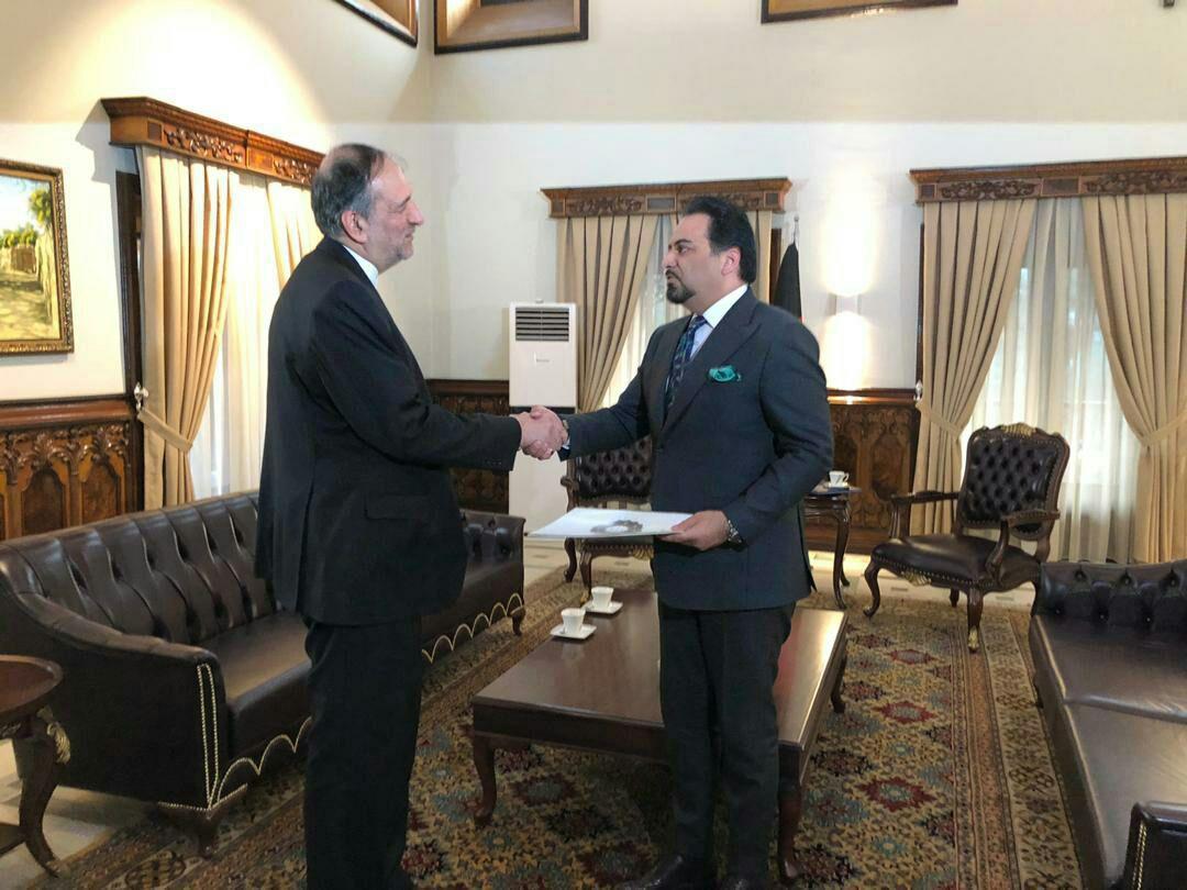 سفیر جدید ایران در کابل، استوارنامه خود را تقدیم ادریس زمان کرد - خبرگزاری افغان ایرکا