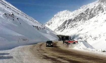 شاهراه سالنگ به روی وسایط مسافربرى و باربرى بازشد - خبرگزاری افغان ایرکا
