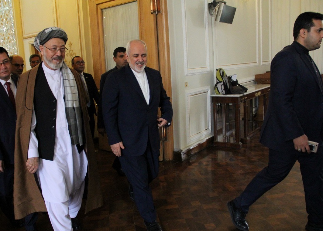 رییس شورای عالی صلح کشورمان با وزیر خارجه ایران در تهران دیدار کرد - تصویر سوم خبر