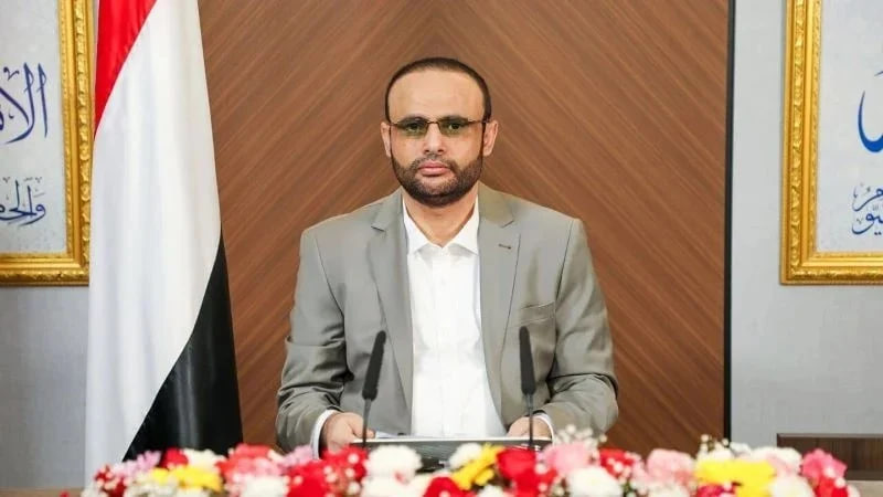 هغه چی د مکې پرده یې اپستین ته ډالۍ کړې، مکه په نښه کوی