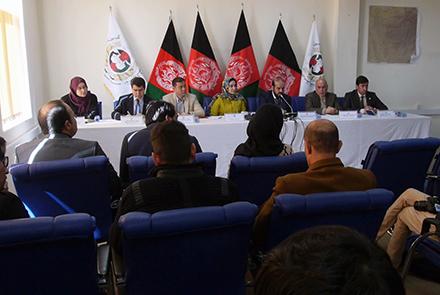 کمیسیون انتخابات حکومت را به کم کاری در روند انتخابات متهم کرد  - خبرگزاری افغان ایرکا