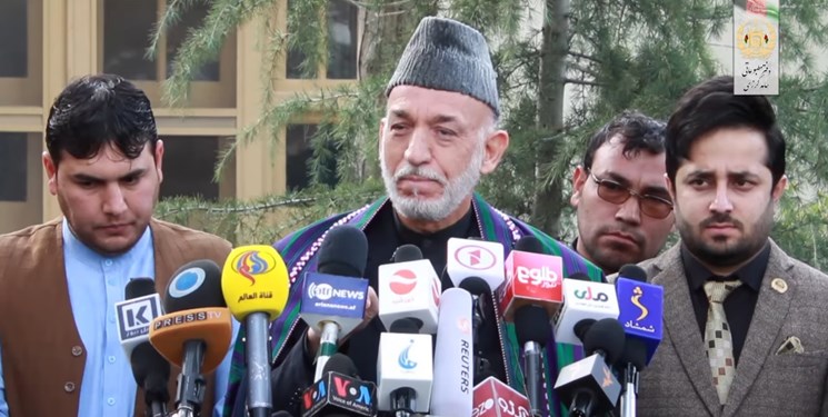 کرزی به طالبان: صلح کنید، با گرفتن ولسوالی ها به جایی نمی رسید - خبرگزاری افغان ایرکا