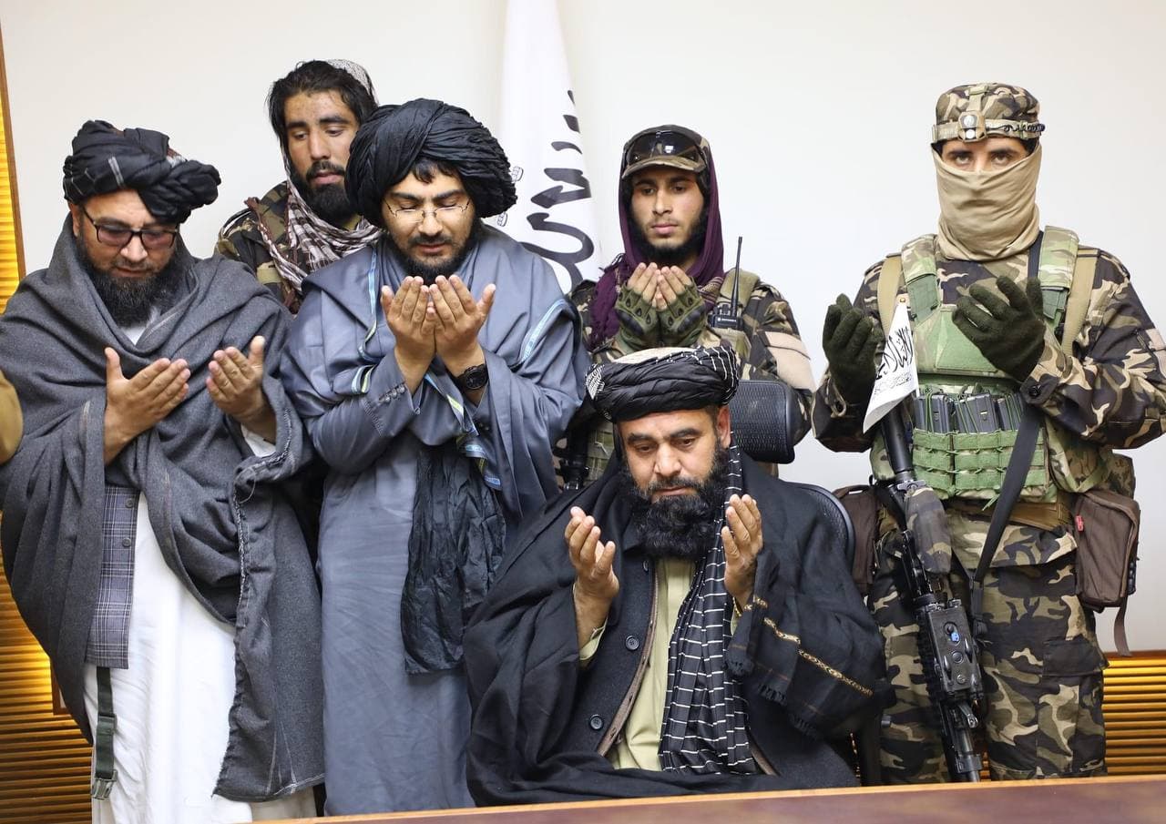 مولوی شاه محمد شاهد به عنوان سرپرست دادستانی کُل طالبان به کارش آغاز کرد - خبرگزاری افغان ایرکا