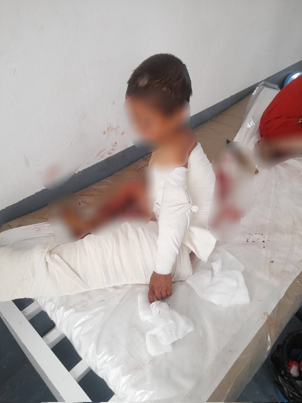 انفجار سرگلوله راکت در هلمند؛ 5 کودک جان باختند - تصویر دوم خبر