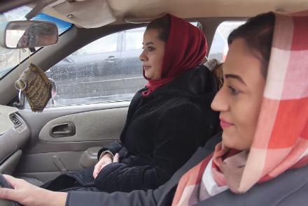  چهل و چهار بانو در بلخ جواز راننده گی دریافت کردند  - خبرگزاری افغان ایرکا