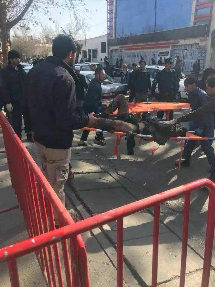 در انفجار کابل دستکم 40 تن شهید و 140 تن زخمی شده اند - تصویر سوم خبر