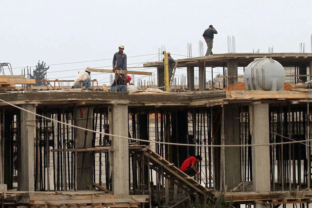 خروج نیروی کار افغانستانی از ایران، بازار مسکن را وارد مرحله ای از بحران می کند - خبرگزاری افغان ایرکا