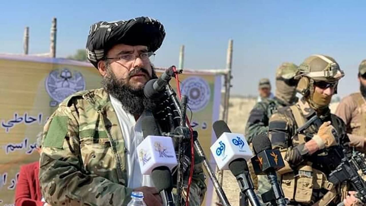 واکنش فرمانده طالبان به بستن مکتب های دختران: حکومت داری این گونه نمی شود