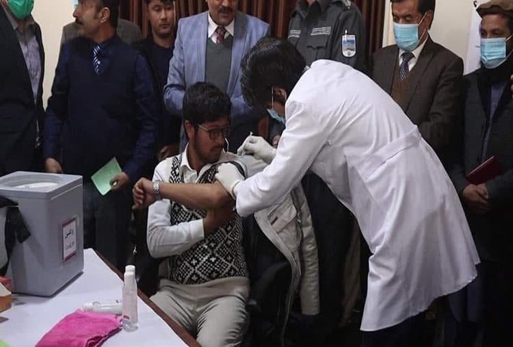  وزارت صحت: تا اکنون 33 هزار و 690 نفر در افغانستان واکسین کرونا دریافت کرده اند  - خبرگزاری افغان ایرکا
