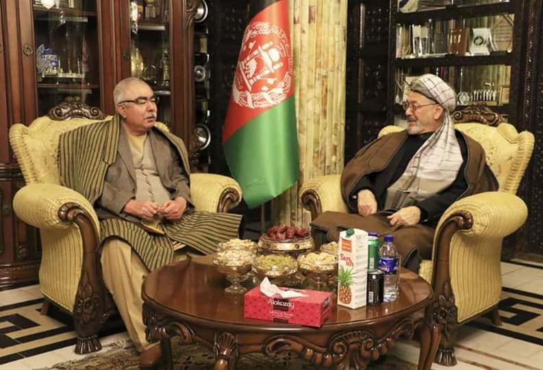 دیدار محمد کریم خلیلی با جنرال دوستم پیرامون انتخابات ریاست جمهوری آینده کشور - خبرگزاری افغان ایرکا