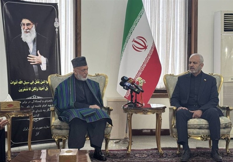 حامد کرزی: دیدار با رهبر شهید انقلاب اسلامی یک افتخار بود  - خبرگزاری افغان ایرکا
