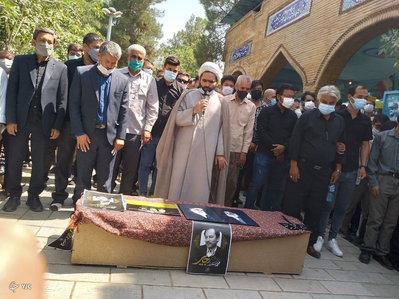 پیکر محمد سرور رجایی در بهشت زهرای تهران آرام گرفت  - خبرگزاری افغان ایرکا