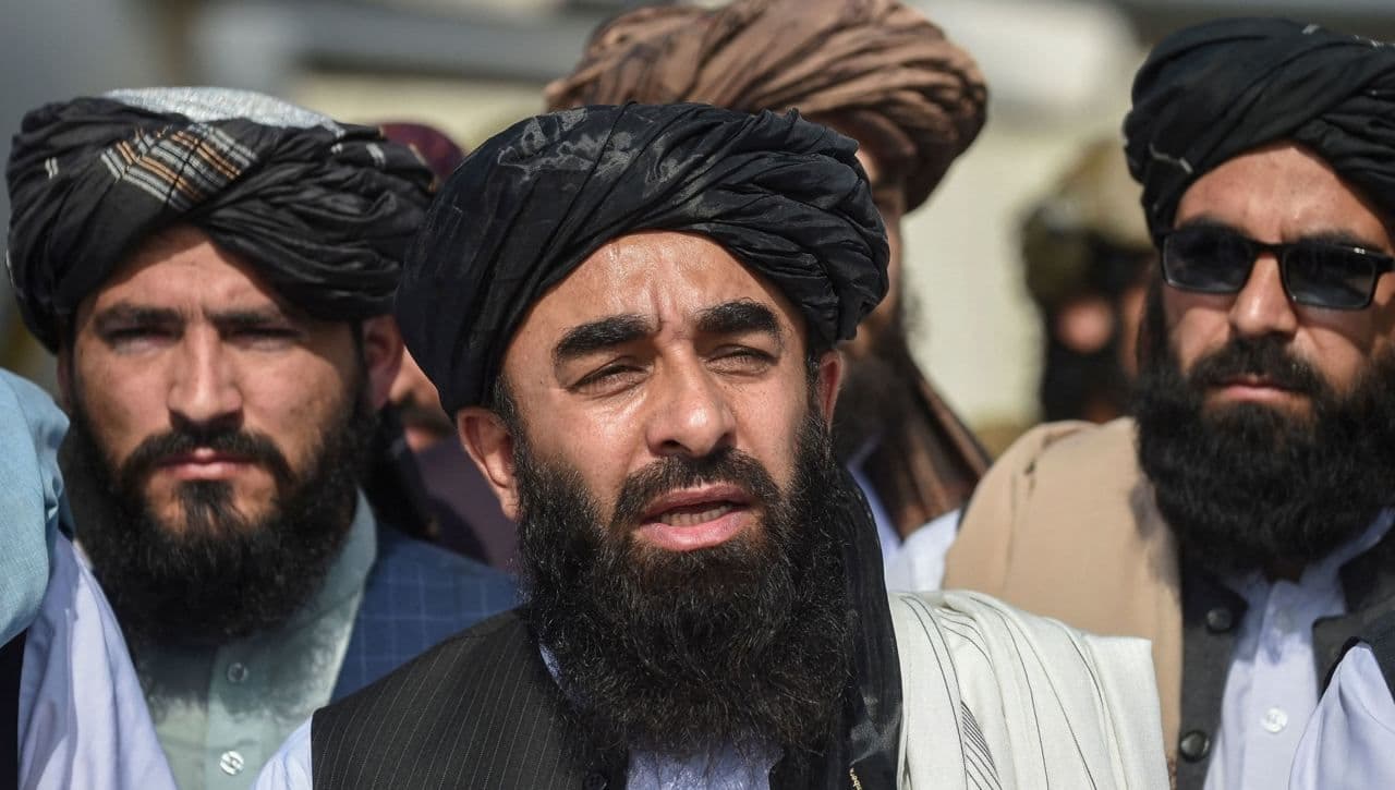 مجاهد به عمران خان: افغانستان از نگاه کادر غنی است؛ نیازی به نیروی بشری بیرونی نیست - خبرگزاری افغان ایرکا