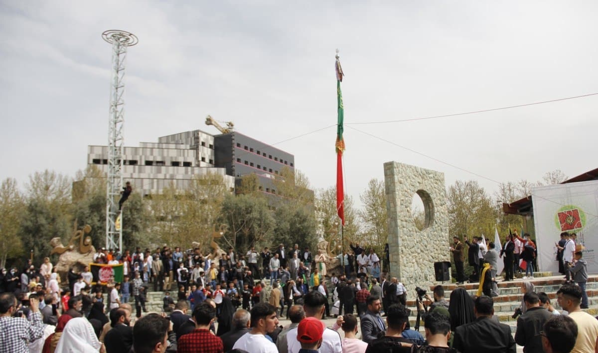  برگزاری مراسم «جهنده بالا» برای اولین بار از سوی مهاجرین افغانستانی در تهران - خبرگزاری افغان ایرکا