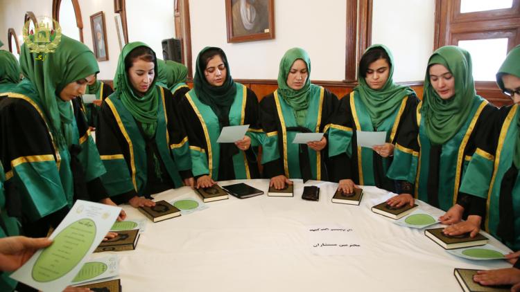 کانادا قاضیان زن افغانستانی را که در یونان به سر می برند، هم چون مهاجر می پذیرد - خبرگزاری افغان ایرکا