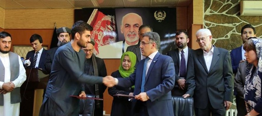 امضای قرارداد چهار پروژه سرک سازی در ولایات کابل، میدان وردک، فراه و پروان - خبرگزاری افغان ایرکا