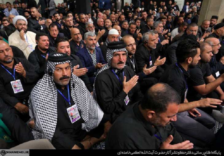دیدار جمعی از موکب داران عراقی با امام خامنه ای؛ حال و هوای موکب داران اربعین در بیت رهبر انقلاب اسلامی - تصویر دوم خبر