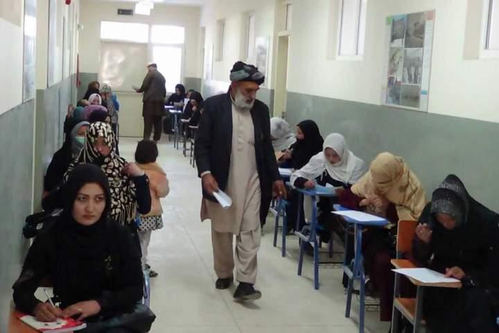 نتایج روز اول امتحان کانکور در هرات اصلاح و دوباره اعلام شد - خبرگزاری افغان ایرکا