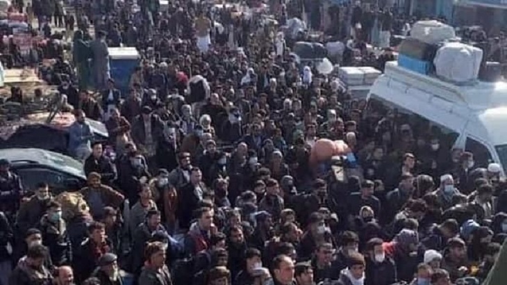 تجمع هزاران نفر در مرز اسلام  قلعه هرات - خبرگزاری افغان ایرکا