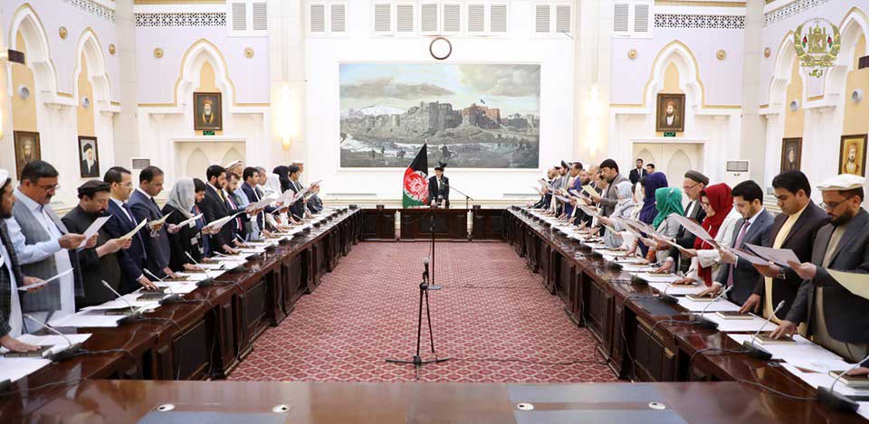 مراسم تحلیف نمایندگان مردم کابل و پکتیا در حضور داشت رئیس جمهور غنی - خبرگزاری افغان ایرکا