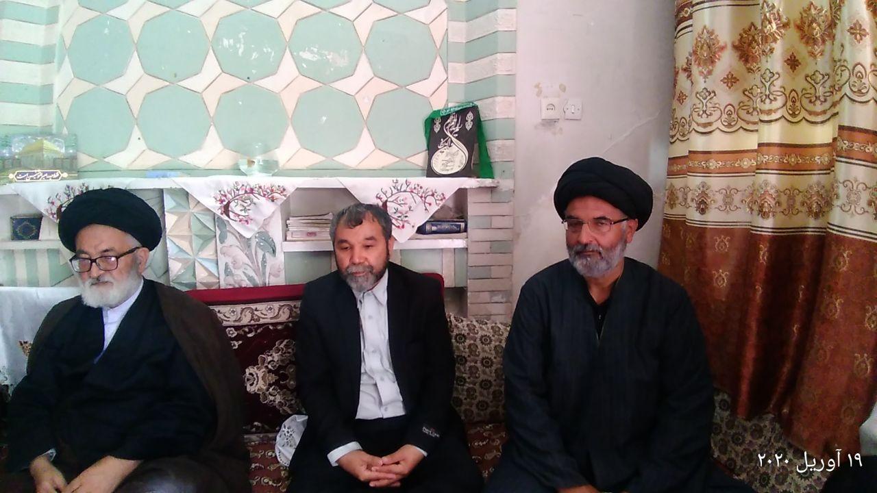 دبیر کل حزب رفاه ملی افغانستان به منظور ادای احترام در بیت مرحوم آیت الله شریفی سانچارکی حضور یافت - تصویر سوم خبر