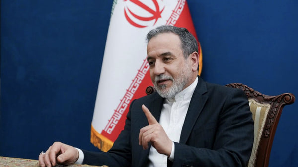  عراقچی خطاب به زلنسکی: جهان از دلقک های سردرگم به ستوه آمده است - خبرگزاری افغان ایرکا
