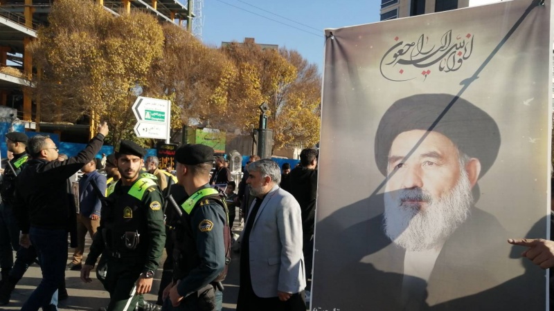مراسم تشییع پیکر حجت الاسلام هادی در حرم مطهر رضوی برگزار شد