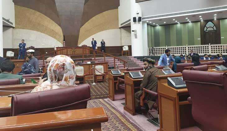 نمایندگان مجلس در ادامه تنش و اختلاف بر سر انتخابات ریاست مجلس بازهم نتوانستند به نتیجه برسند - خبرگزاری افغان ایرکا