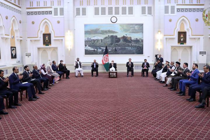 سرپرستان ده وزارت خانه امروز معرفی شدند - خبرگزاری افغان ایرکا