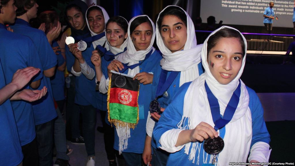 دختران روبات ساز افغانستان در واشنگتن دی سی جایزۀ نقره گرفتند - خبرگزاری افغان ایرکا