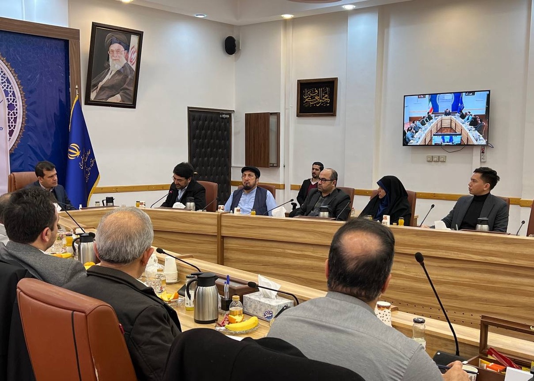 معاون رییس جمهور ایران با نخبگان مهاجر افغانستانی دیدار کرد - تصویر سوم خبر