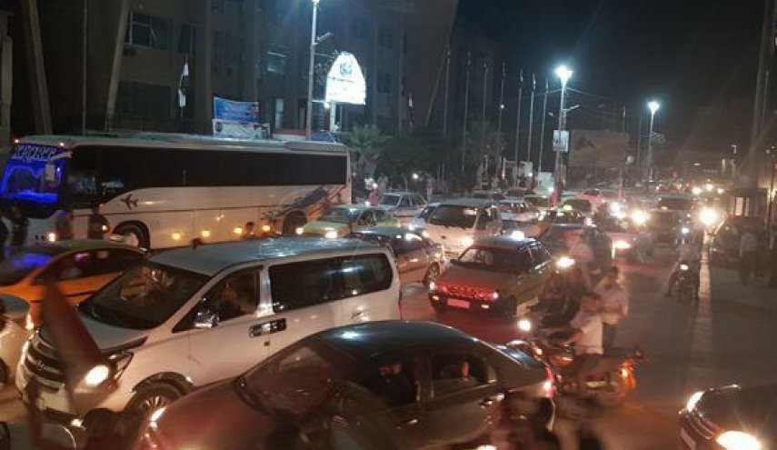 استقبال از ورود ارتش سوریه در مناطق کردنشین این کشور - خبرگزاری افغان ایرکا