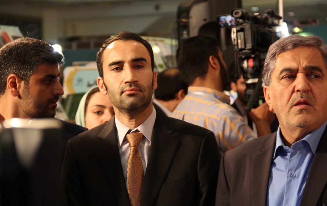 با حضور کنسول و رایزن فرهنگی، غرفه افغانستان در نمایشگاه بین المللی قرآن در تهران افتتاح شد - تصویر سوم خبر