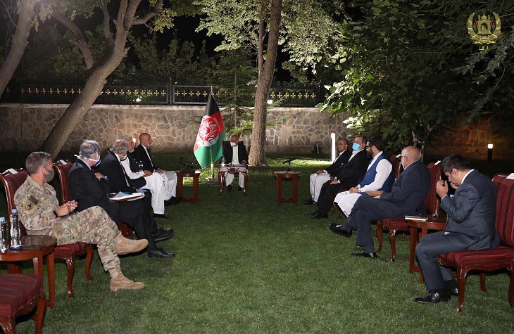 دیدار و گفتگوی زلمی خلیلزاد با سران حکومت در مورد آغاز صلح - خبرگزاری افغان ایرکا