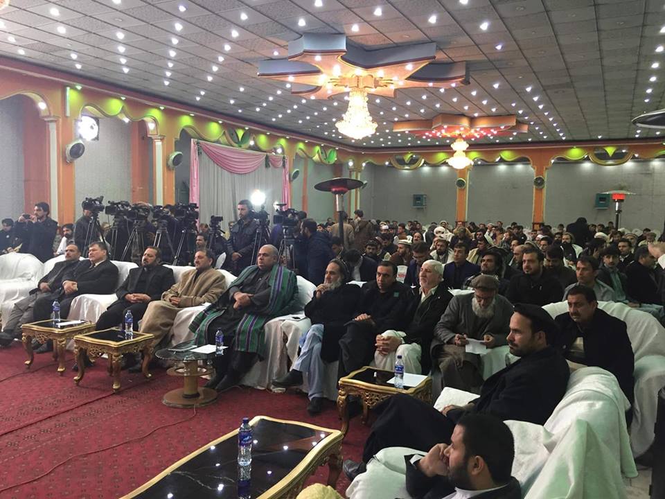میانجی گری هفده حزب سیاسی در گفت وگو میان طالبان و حکومت - خبرگزاری افغان ایرکا
