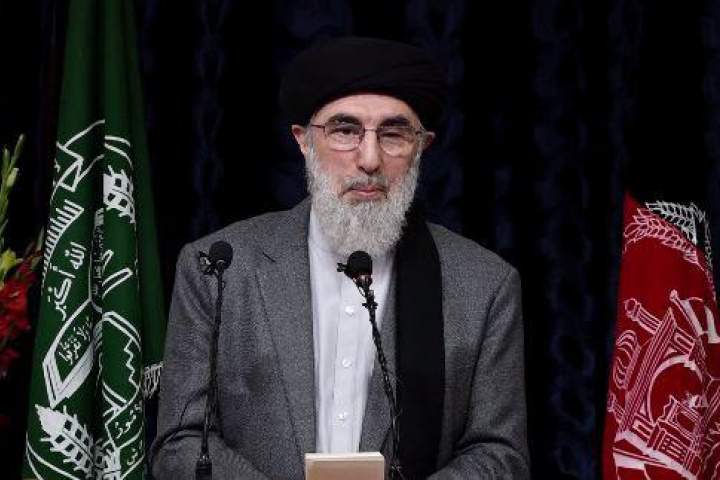 حکتمیار: باید حکومت موقت ایجاد شود/ اگر لازم باشد به سنگر برمی گردم!