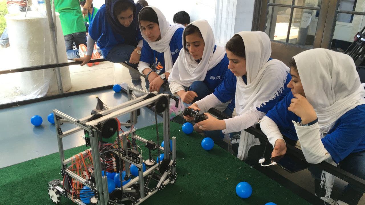  خروج دختران ورزشکار و رباتیک کشور توسط سازمان اسرائیلی - خبرگزاری افغان ایرکا