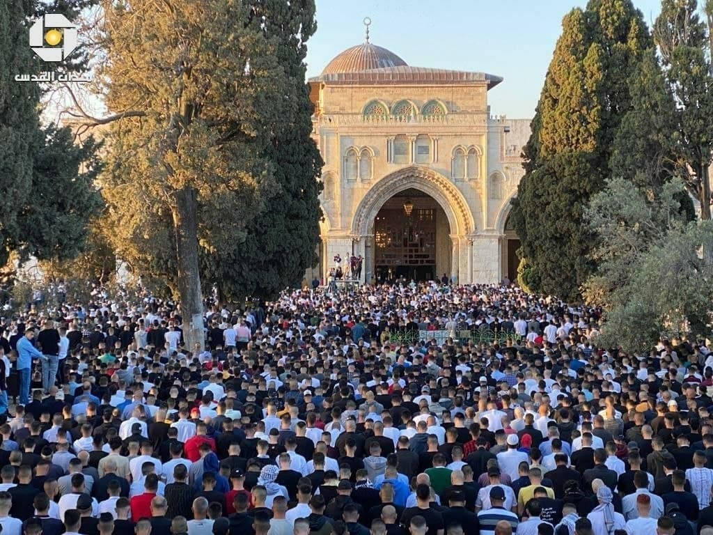 برگزاری نماز عید فطر در مسجد الاقصی با حضور گسترده فلسطینیان - تصویر سوم خبر