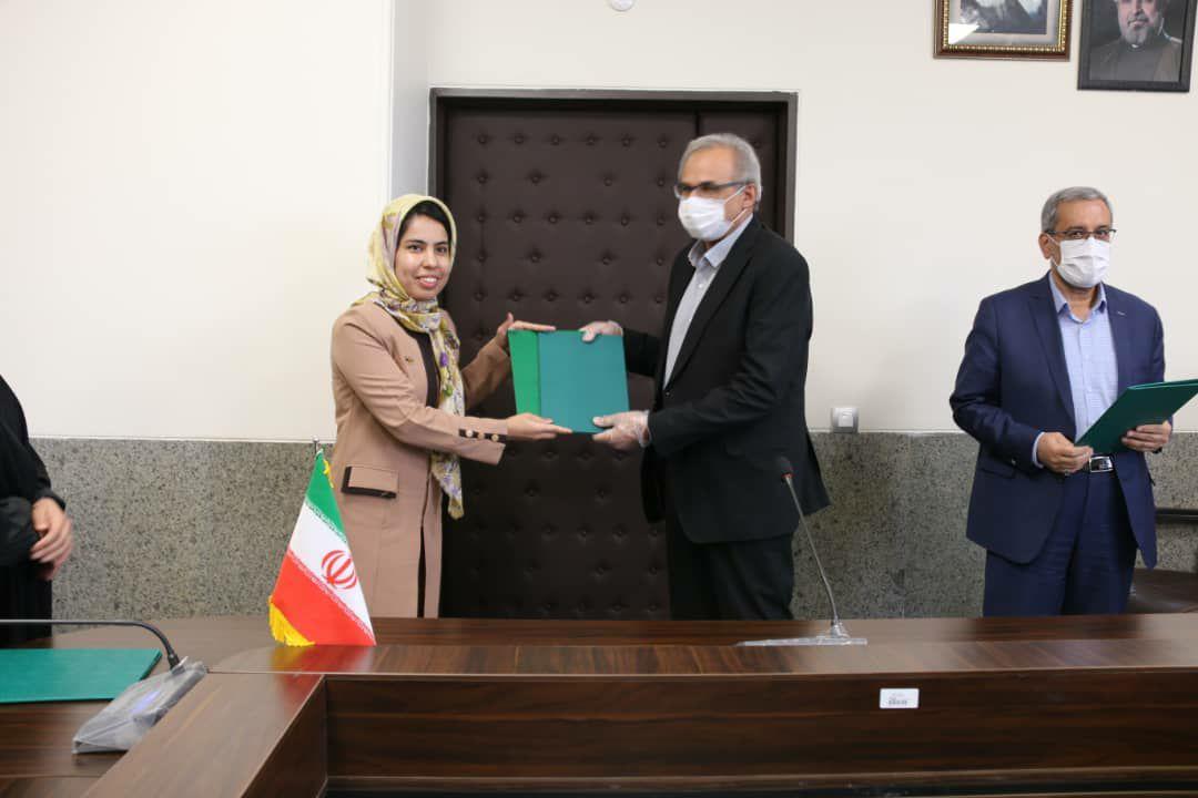 جلسه تقدیر از کارگروپ جوانان محصل افغان تیم مبارزه با کرونا توسط مقامات ایرانی - خبرگزاری افغان ایرکا