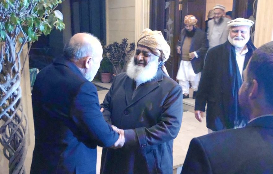 جزئیات دیدار محمد عمر داوودزی با مولانا فضل الرحمن - خبرگزاری افغان ایرکا