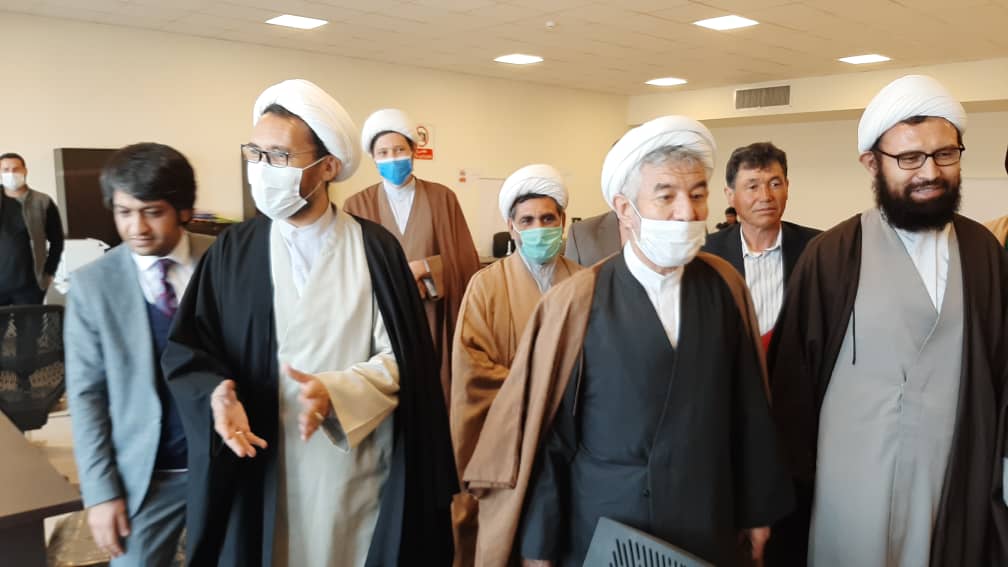 دیدار سرزده مسئولین دفتر مرجع عالیقدر حضرت آیت الله العظمی فاضلی بهسودی از فرایند ثبت نام و صدور تذکره الکترونیکی در تهران - خبرگزاری افغان ایرکا